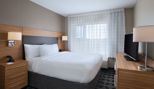 Suite, 1 Bedroom (Mobility/Hearing Accessible, Tub)
