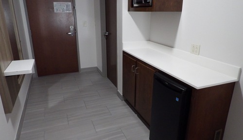 Standard Single Room, 1 King Bed (Comm, Tub)