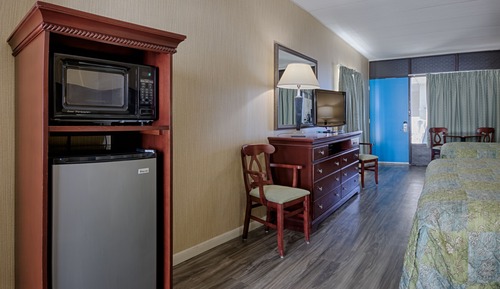 Standard Room (One King Bed & One Double Bed)