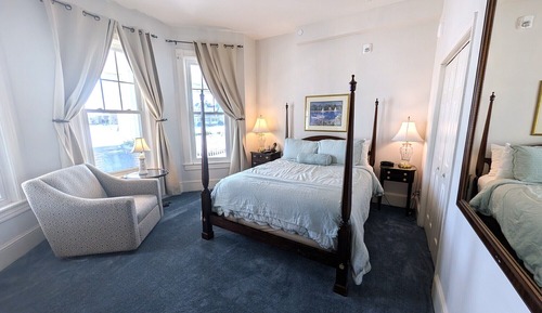 Room, Private Bathroom (Room 01 - Lakeview Suite Max 4 people)