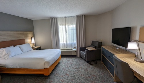 Studio Suite, 1 Queen Bed, Accessible (Accessible Tub)