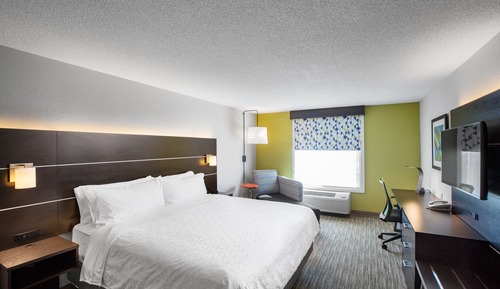 Standard Room, 1 King Bed