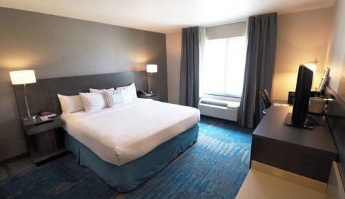 Room, 1 King Bed (Hearing Accessible)
