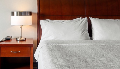 Room, 1 King Bed (Drinks & Snacks)