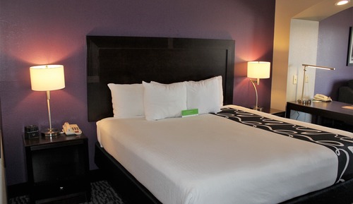 Studio Suite, 1 King Bed, Non Smoking