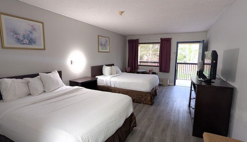 Double Room, 2 Queen Beds, Non Smoking
