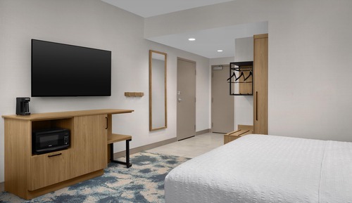 Suite, 1 King Bed, Accessible (Roll-In Shower, Water View)