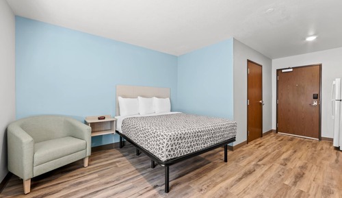 Suite, 1 Queen Bed, Non Smoking