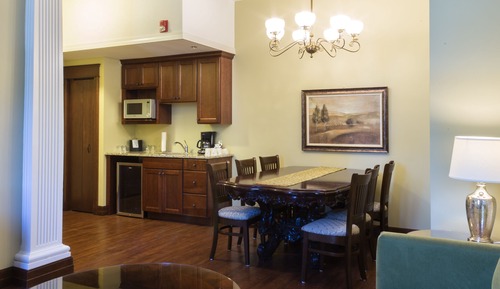 Deluxe Suite, 2 Queen Beds (Winneshiek Suite)