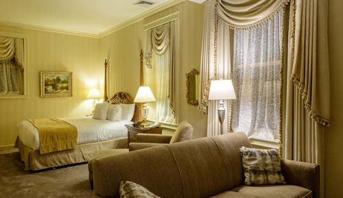 Deluxe Suite, 1 King Bed (King Suite)