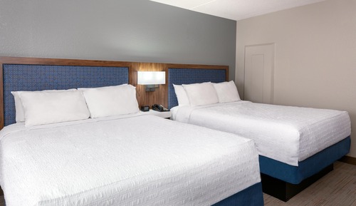 Room, 2 Queen Beds, Accessible, Bathtub (Mobility)