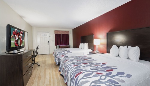 Standard Suite, 2 King Beds, Non Smoking