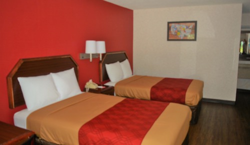 2 Double Beds, Smoking