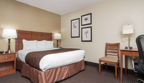 Room, 1 Queen Bed, Non Smoking (Water View)