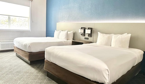 Standard Room, 2 Queen Beds, Non Smoking