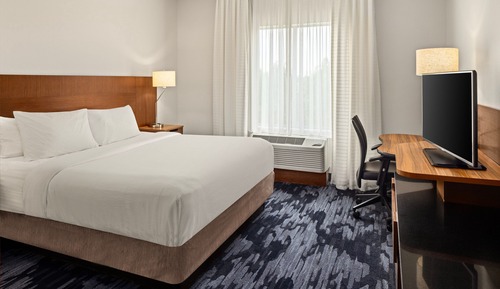 Room, 1 King Bed, Accessible Bathtub