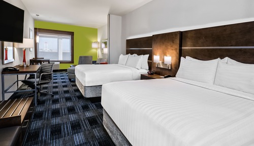 Suite, 2 Queen Beds