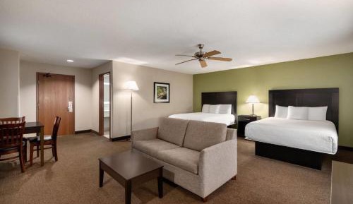 2 Queen Beds, Studio Suite, Non-Smoking