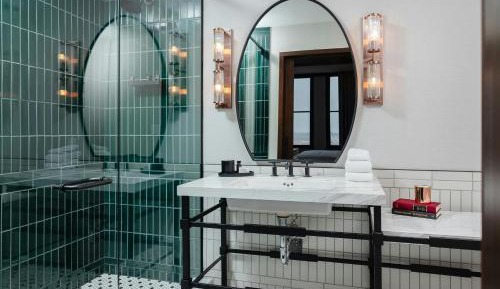 One-Bedroom King Suite - 12th Floor with City View