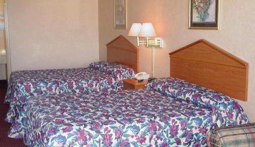 Queen Room with Two Queen Beds - Non-Smoking