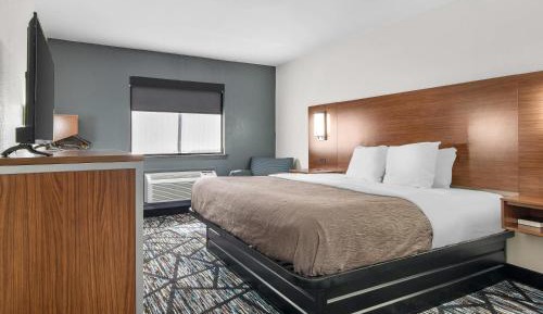 King Room - Accessible/Non-Smoking