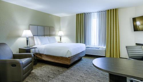 Queen Studio Suite with Two Queen Beds - Hearing Accessible/Disability Access