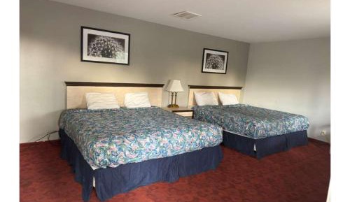 2 Queen Beds Non-Smoking