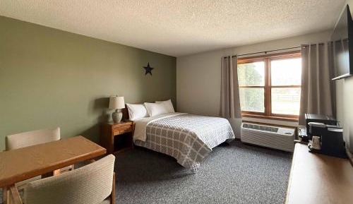 Queen Room