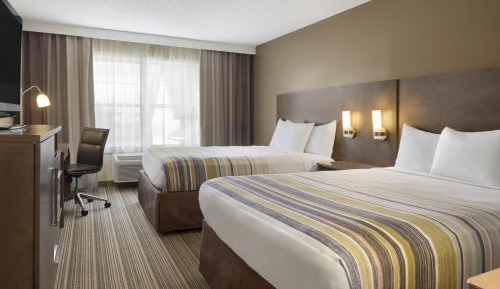 Queen Room with Two Queen Beds - Non-Smoking