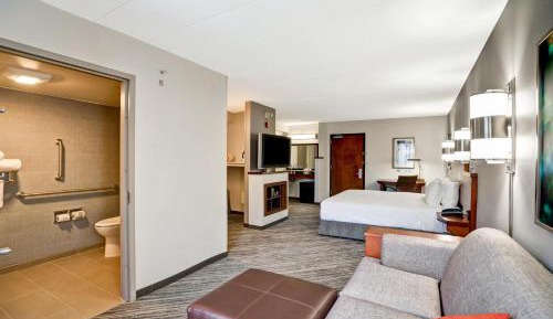 King Room with Accessible Tub - Disability Access