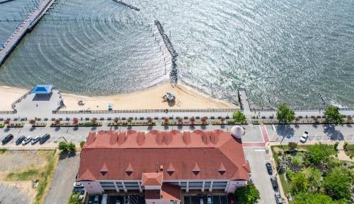 Two-Bedroom Apartment with Water View