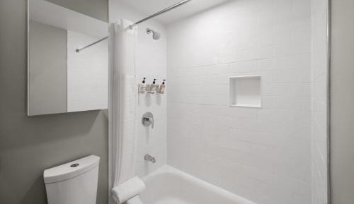 1 Queen Bed, Deluxe Studio Apartment, Non-Smoking 