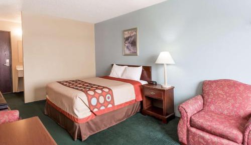 Queen Room - Mobility Access/Non-Smoking