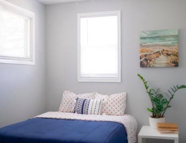 Standard Queen Room
