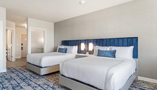 Standard Queen Room with Two Queen Beds