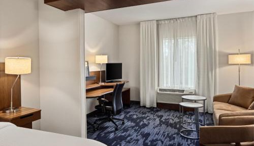 King Suite with Sitting Area and Sofa Bed - Hearing Accessible