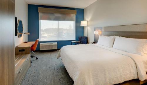 Standard King Room