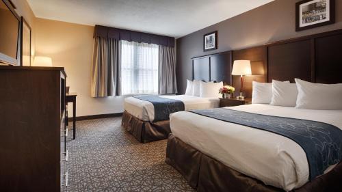 Double Room with Two Double Beds - Non-Smoking