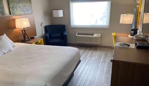King Room- Non-Smoking