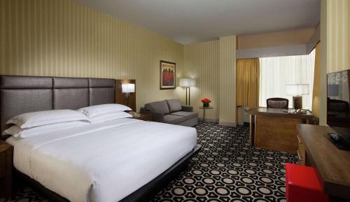 Executive King Room with Spa Bath