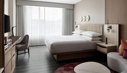 Standard King Room