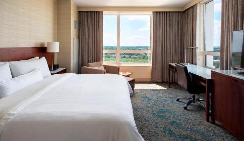 Corner King Room