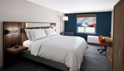Standard King Room with Mobility Accessible Tub