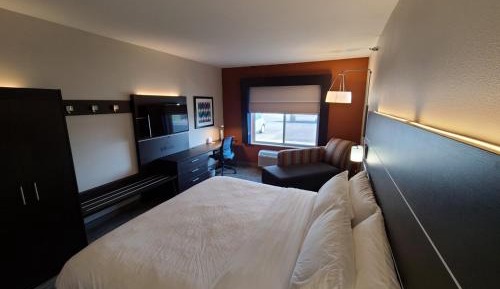 Standard King Room