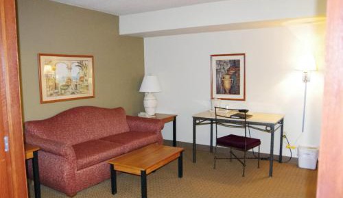 King  Deluxe Studio Suite - Non-Smoking