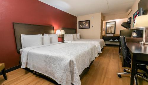  Deluxe Room with Two Double Beds Smoke Free