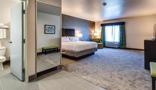Suite - Only Hearing Accessible