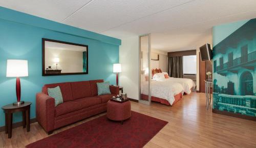 Wellness Double Room with Two Double Beds and Glass Enclosed Shower