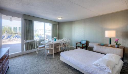 Two-Bedroom Suite