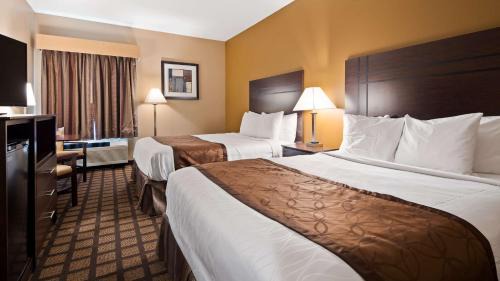Queen Room with Two Queen Beds